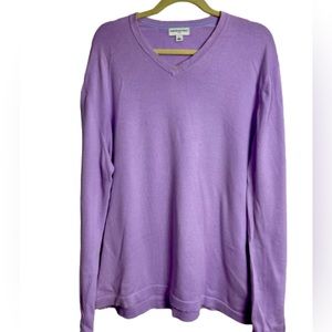 Banana Republic men’s XL v-neck sweater in lilac